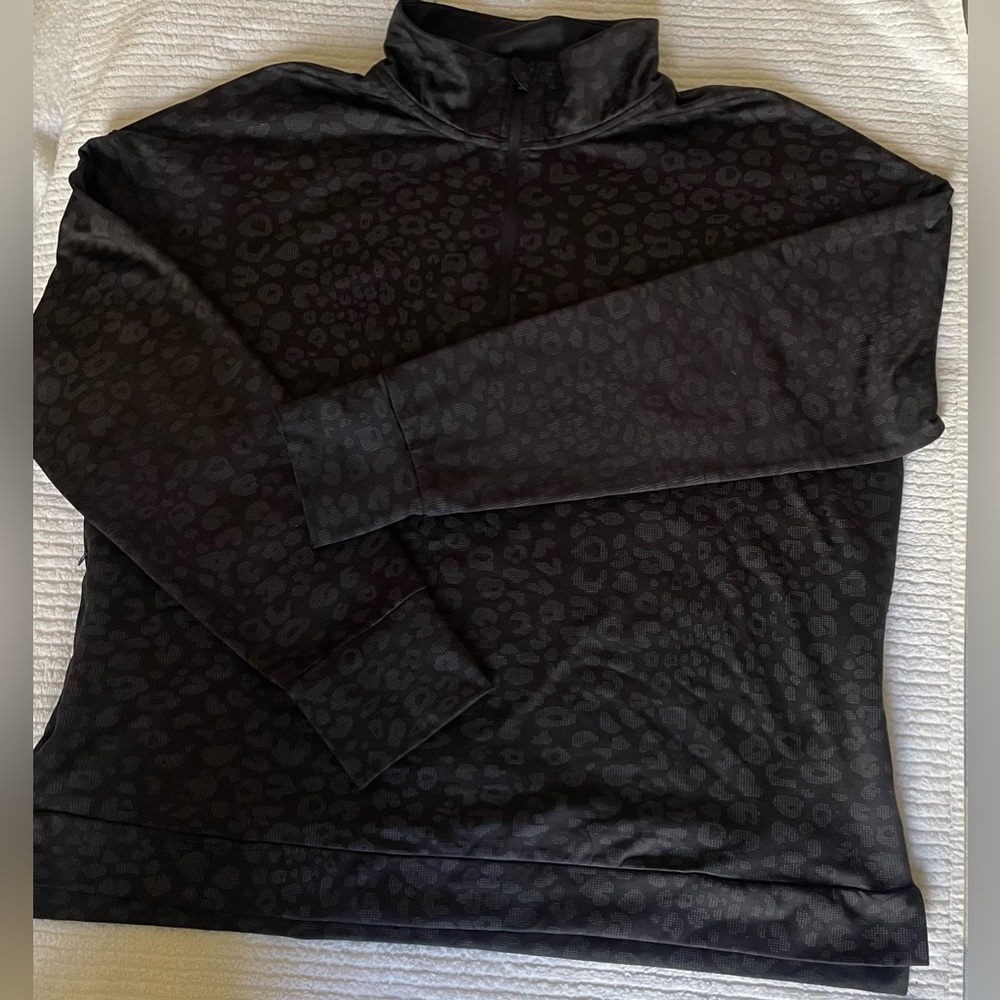 Avia quarter-zip top, Wm’s size XL
